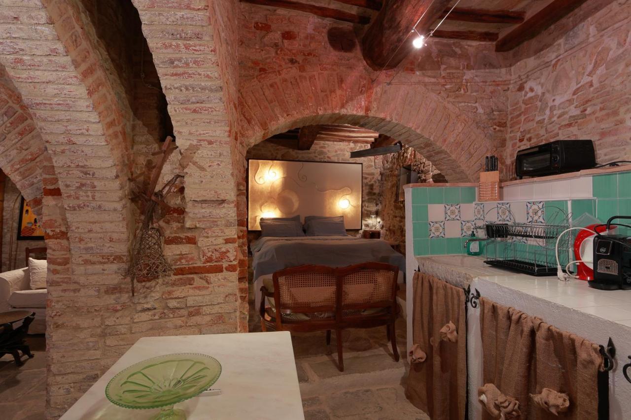La Casina Del Lillotatini Apartment Panicale Bagian luar foto