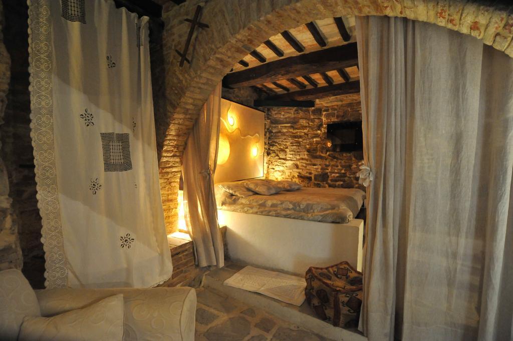 La Casina Del Lillotatini Apartment Panicale Bagian luar foto